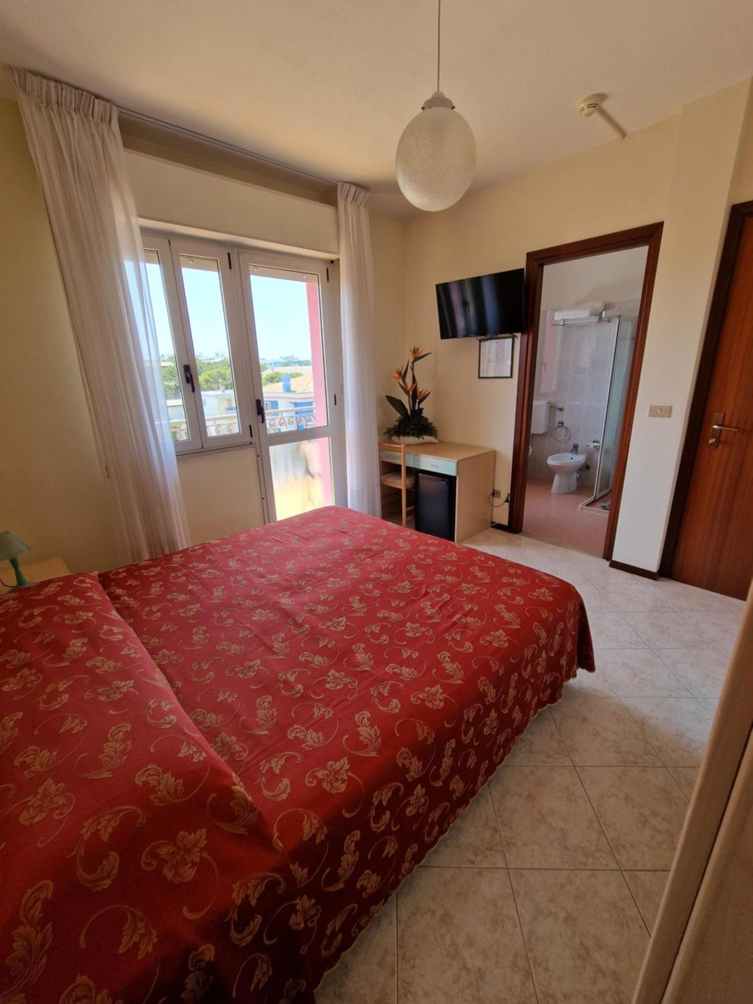 Hotel Di Giovanni Bibione Cameră foto